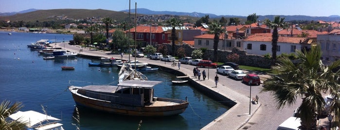 Sığacık Sahil is one of Plajlar.