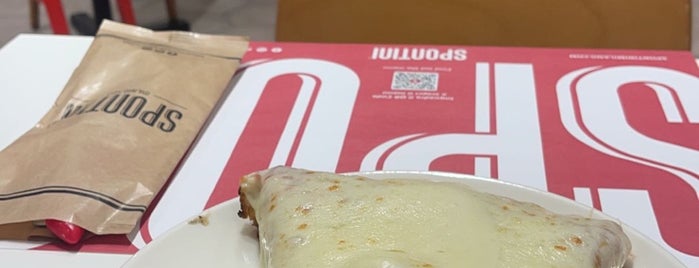 Pizzeria Spontini is one of Locais curtidos por Elena.