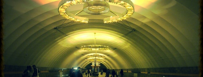 Метро «Новочеркасская» is one of Станции метро Петербурга.