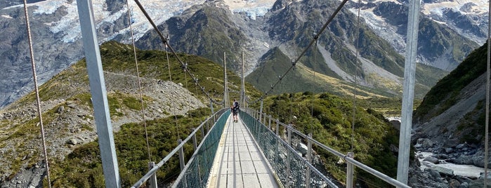 Hooker Bluff Suspension Bridge is one of Robさんのお気に入りスポット.