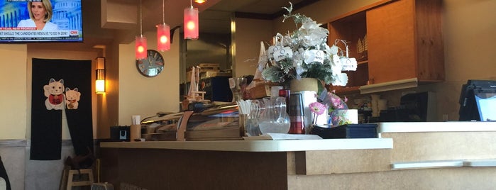 Panida Thai and Sushi Bar is one of Lugares favoritos de Carol.