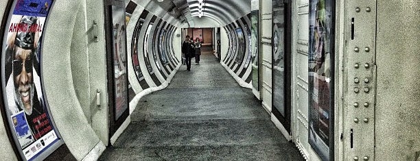 Whitechapel London Underground Station is one of London.