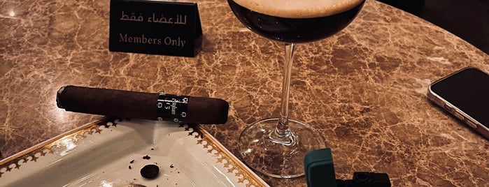 Cigar Lounge is one of Café.