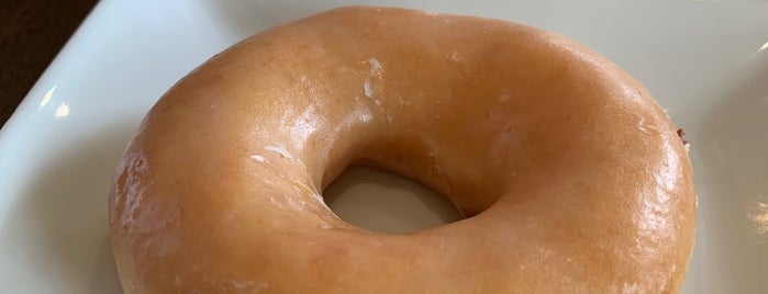 Krispy Kreme is one of Aguさんのお気に入りスポット.