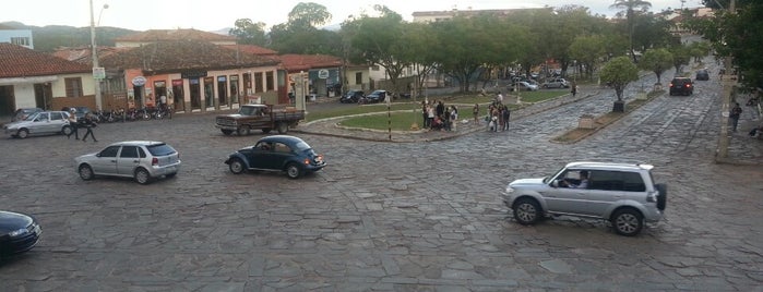 Largo Dom João is one of Lugares favoritos de Robson.
