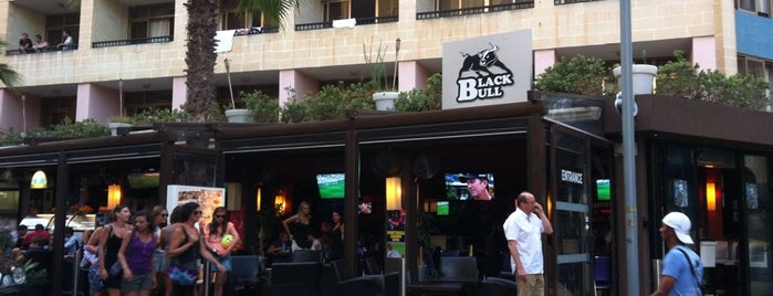 The Blackbull Pub is one of Metin'in Beğendiği Mekanlar.