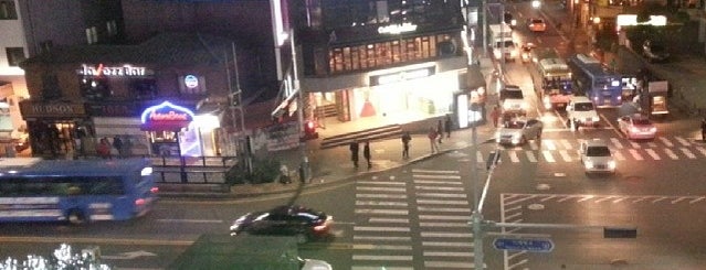 Itaewon-ro is one of 🌟 favorite square 🌟.