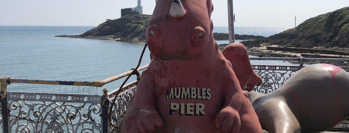 Mumbles Pier is one of Swansea, Wales 🏴󠁧󠁢󠁷󠁬󠁳󠁿.