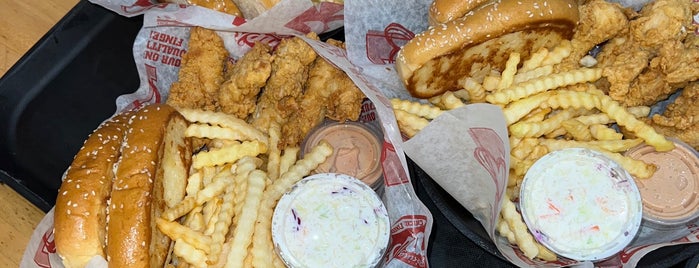 Raising Cane’s is one of مطاعم.