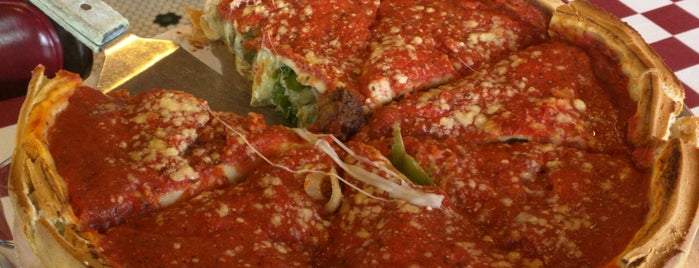 Giordano's is one of Locais curtidos por Scott.