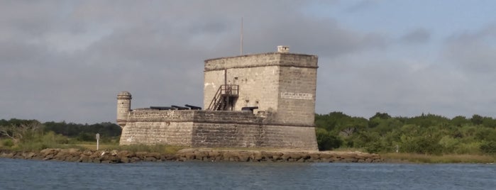 Fort Matanzas National Monument is one of สถานที่ที่ Scott ถูกใจ.