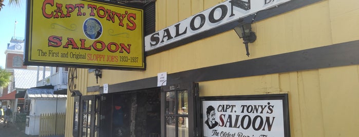 Captain Tony's Saloon is one of สถานที่ที่ Scott ถูกใจ.