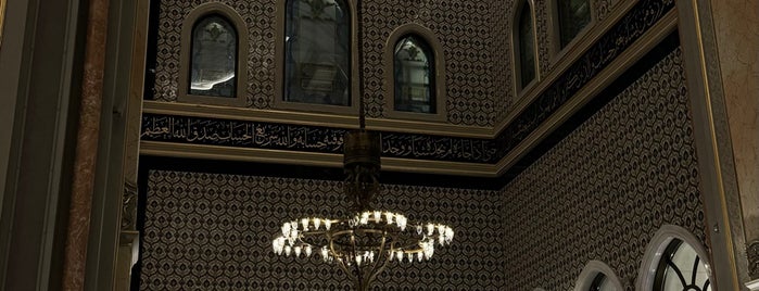مسجد جزيرة اللؤلؤة || Pearl Island Mosque is one of Katar.