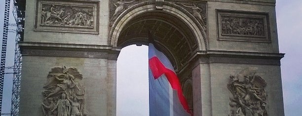 Arc de Triomphe is one of Touristique.