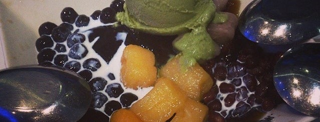 BlackBall Original Taiwanese Tea & Dessert (黑丸) is one of yum yum Dessert Shops!.