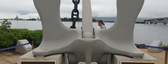 Pearl Harbor National Memorial is one of On'un Beğendiği Mekanlar.