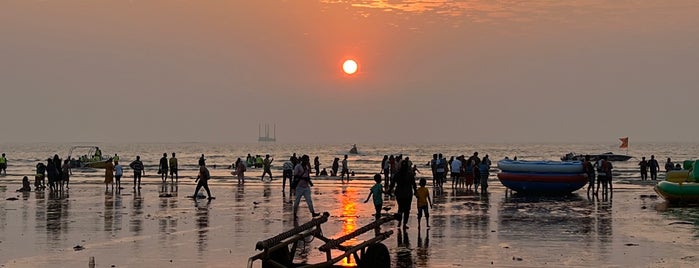 Juhu Beach is one of India.