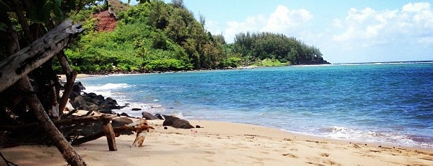 Hanalei Bay is one of Kauai.