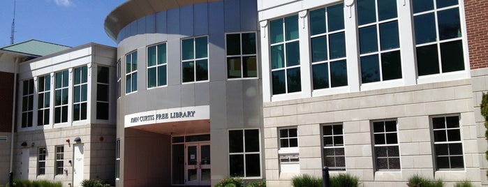 John Curtis Free Library is one of icelle’s Liked Places.