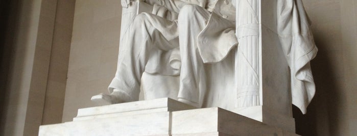 Lincoln Memorial is one of worth re-exploring.