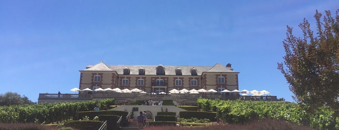 Domaine Carneros is one of Natalieさんのお気に入りスポット.