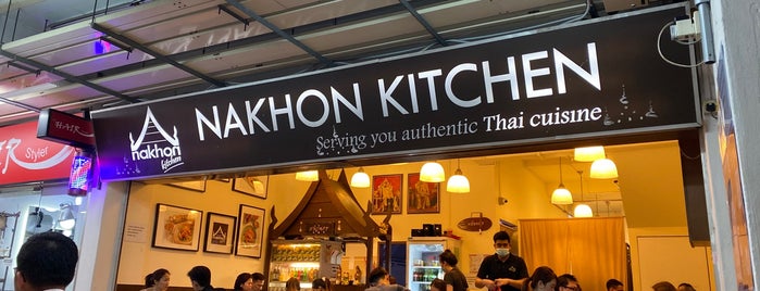 Nakhon Kitchen is one of Locais curtidos por Stacy.