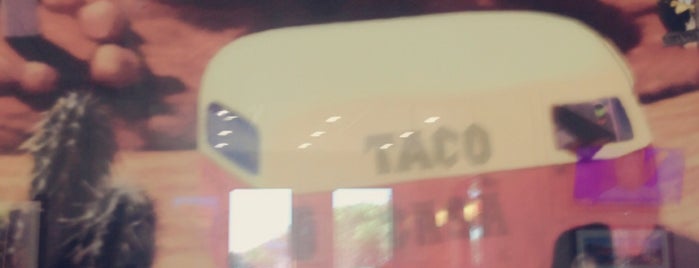 Taco Casa is one of Tempat yang Disukai Albert.