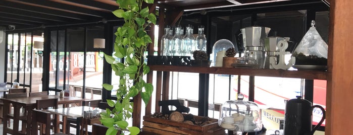 Floating Space Cafe is one of Bangkok.