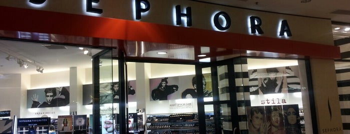 SEPHORA is one of Orte, die kaMumbi gefallen.