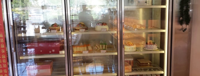 Kawaii Bakery is one of สถานที่ที่ Mimi ถูกใจ.