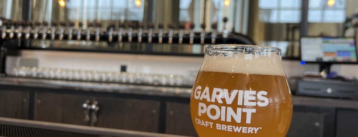 Garvies Point Brewery is one of Tempat yang Disukai Scott.