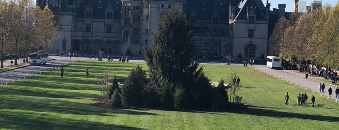 The Biltmore Estate is one of Phyllis’s Liked Places.