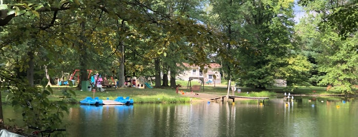 Cherokee Park Campground is one of Lugares favoritos de Phyllis.