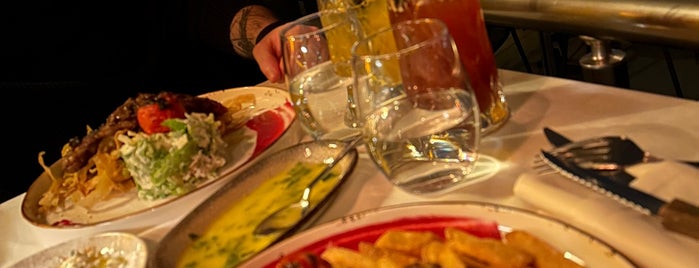 Sky View Restaurant & Lounge Bar is one of Taksim Yemek-Kafe.