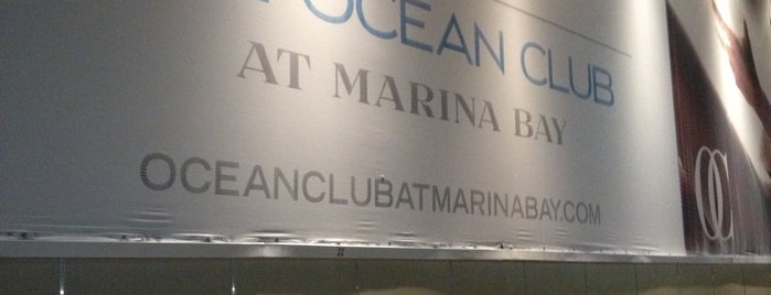 Ocean Club at Marina Bay is one of Favoris.