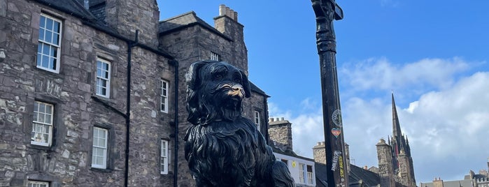 Greyfriars Bobby's Statue is one of Must visit Edinburgh Attractions.
