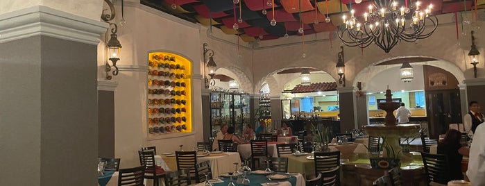 Hacienda El Mortero is one of Cancun Gourmet Premium Members.