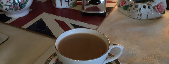 Janet's Tea Rooms is one of Lieux qui ont plu à Dale.