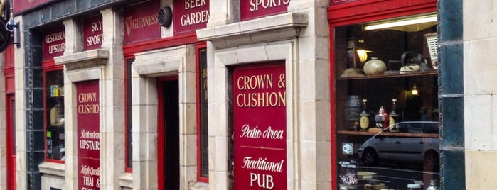 The Crown & Cushion is one of Londres.