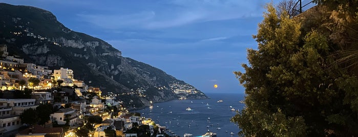 Restaurant Mirage is one of Amalfi, Capri.