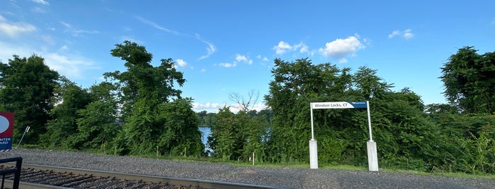 Windsor Locks Train Station (WNL) is one of Amtrak Train 148.