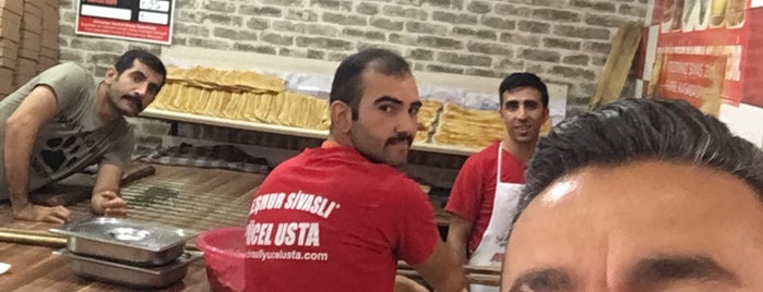 Sivas Pide ve Köfte is one of Lieux qui ont plu à Gökhan.