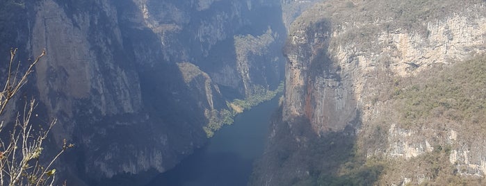 Parque Nacional "Sumidero" is one of Chiapas.