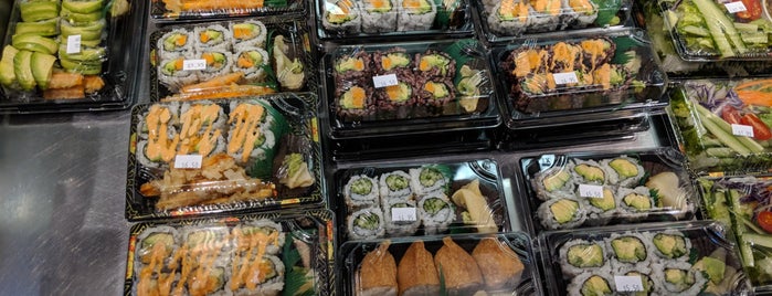 Sushi Box is one of Chrisさんのお気に入りスポット.
