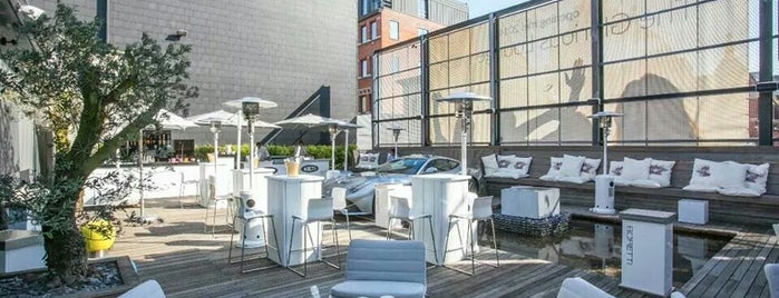 The Glorious Lounge is one of Antwerpen Zomer bar.