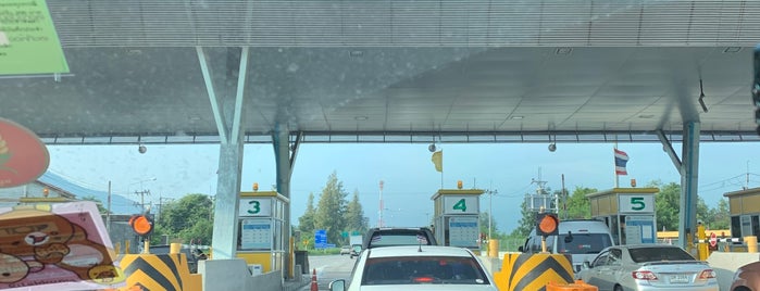 Ban Bueng Toll Plaza (Outbound) is one of ทางหลวงพิเศษหมายเลข 7 (Motorway 7).