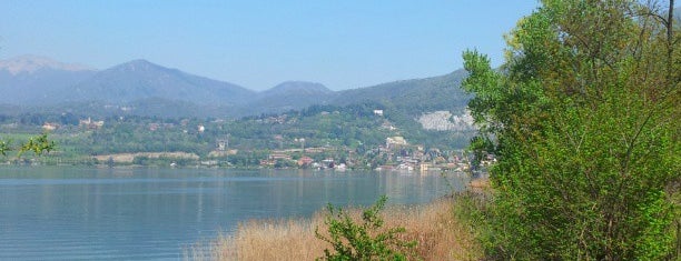 Lago di Pusiano is one of Tempat yang Disukai Annalisa.