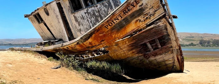 Point Reyes Shipwreck is one of Tempat yang Disimpan Lauren.
