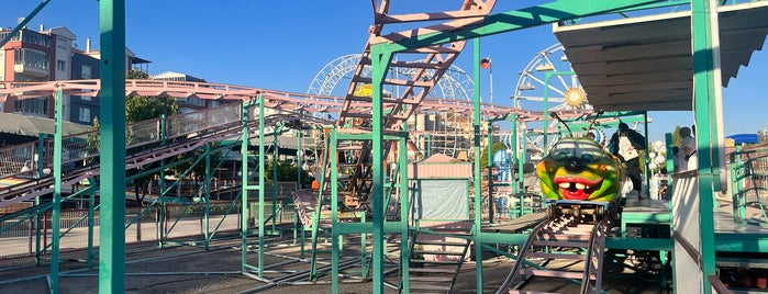 Family Lunapark is one of Lugares favoritos de Mustafa Ahmet.