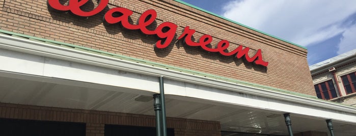 Walgreens is one of Lugares favoritos de Brandi.